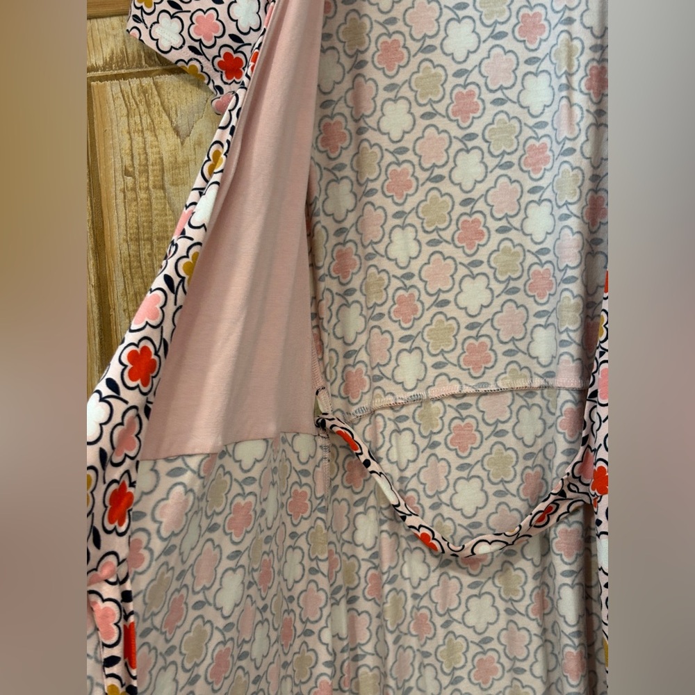 Boden Floral V Neck Viscose Wrap Dress - Picture 5 of 6